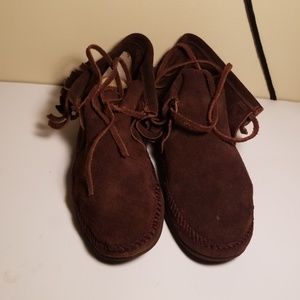 Brown Leather Fringed Womens Moccasins